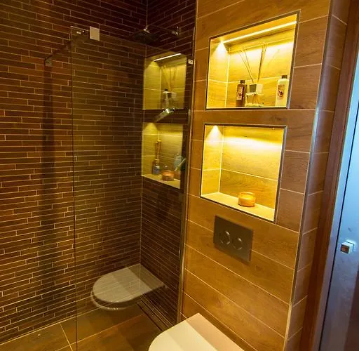 Semesterbostad Luxusni Vinarska *